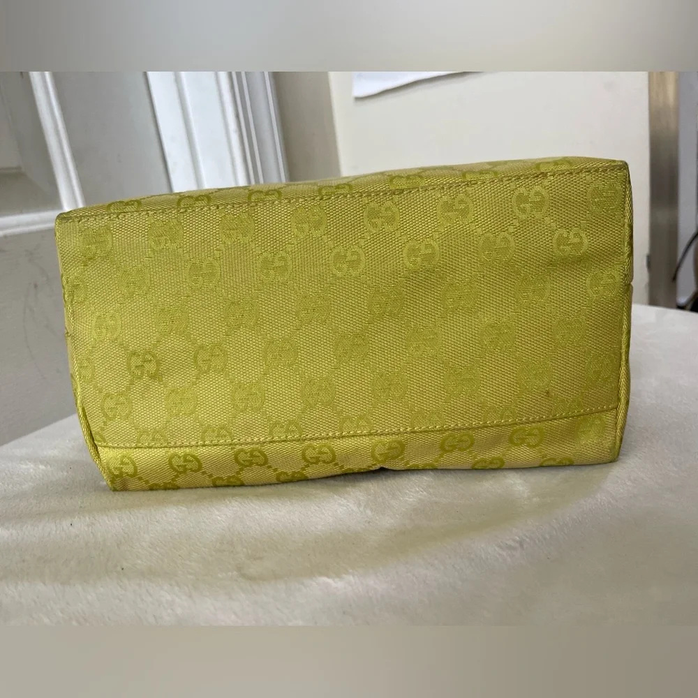 Gucci Lime Green Canvas Shoulder Bag EUC - Picture 11 of 16